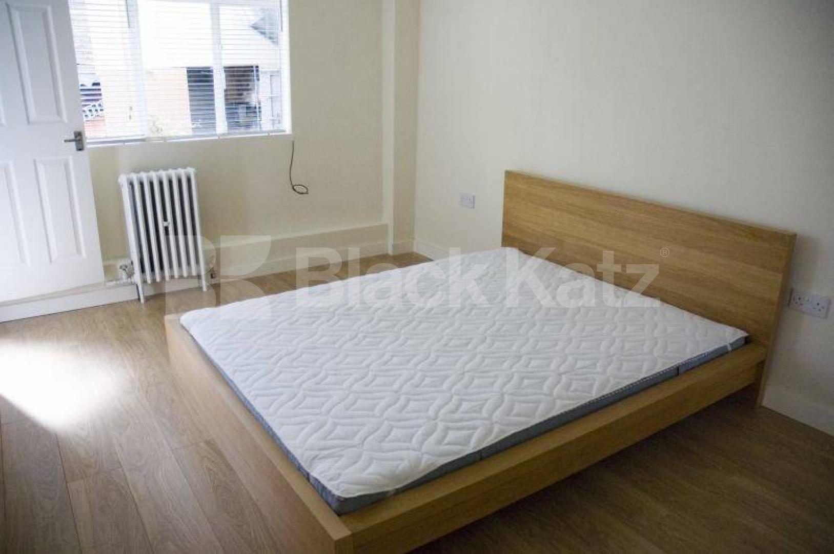 			NEW INSTRUCTION, 1 Bedroom, 1 bath, 1 reception Ground Floor Flat			 Shepherds Bush Green, Shepherds Bush